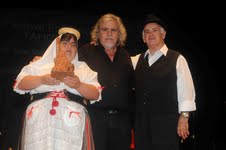 TAHOD LLENÓ EL TEATRO DE SAN BARTOLOMÉ